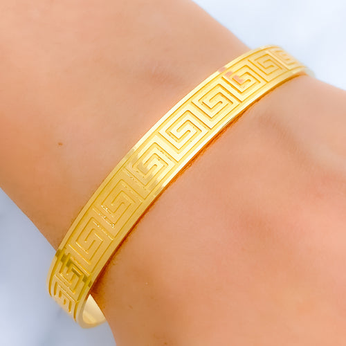 Fancy Solid 22k Gold Cuff