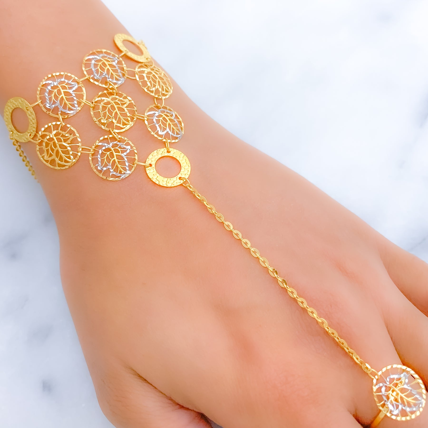 Oyin parklarida jinsiy aloqa Qiz porno bilan chol