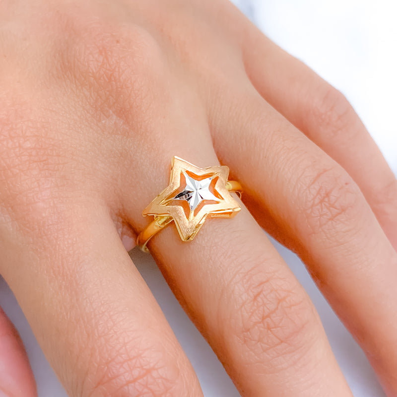 Shimmering Three-Tone Star Ring