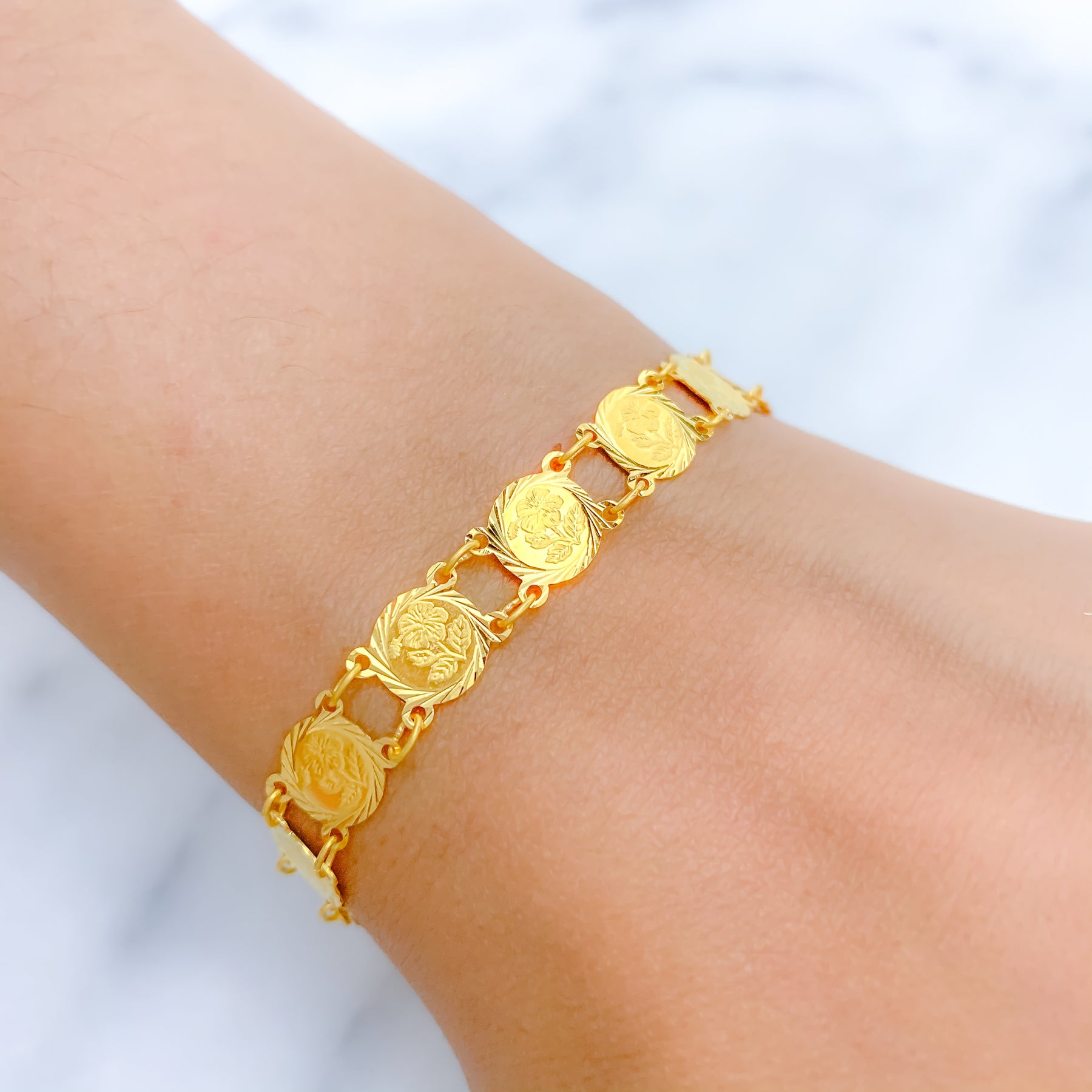 14ky Gold Tiny Coin Bracelet – The Golden Bear