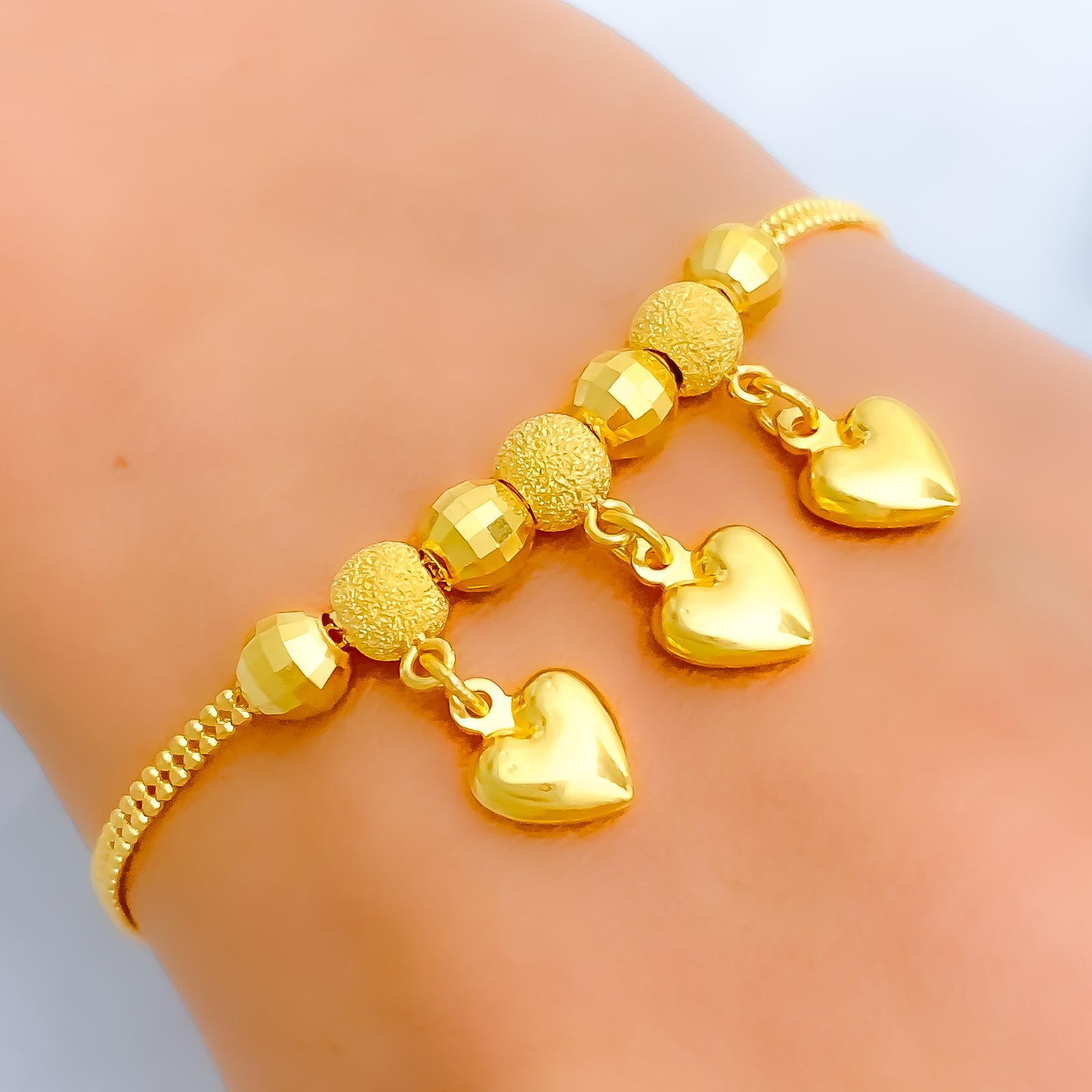 Heart Link Bracelet, Yellow Gold, 4.3 Grams, Adorable Chain Bracelet – Five  Star Jewelry Brokers