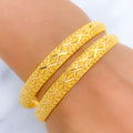 Stylish Reflective 22k Gold Bangle Pair