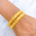 Stylish Reflective 22k Gold Bangle Pair