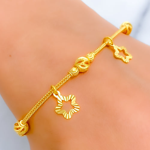 22k-gold-vibrant-etched-star-bracelet