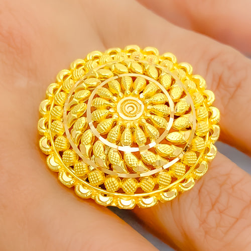 22k-gold-exclusive-lush-ring