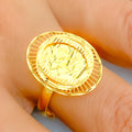 21k-gold-Posh Engraved Oval Ring 