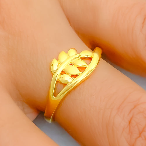 22k-gold-lovely-chic-leaf-ring