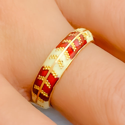 Sleek Festive 22k Gold Band