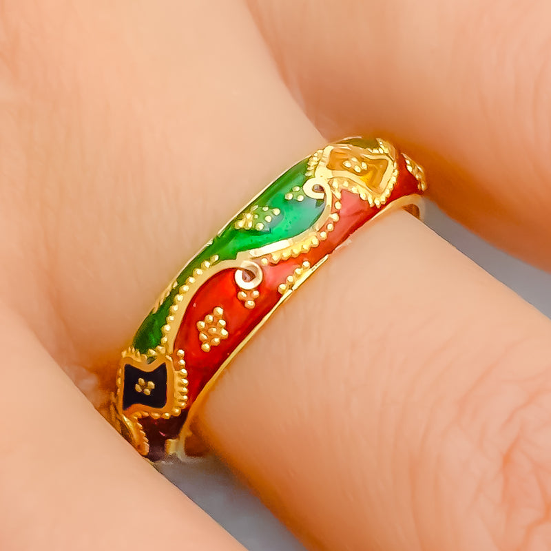 Tasteful Traditional 22k Gold Ring