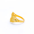 Glossy Oval Accented 22k Gold Ring