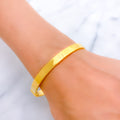 Medium Hallo 21K Gold Screw Face Bangle 