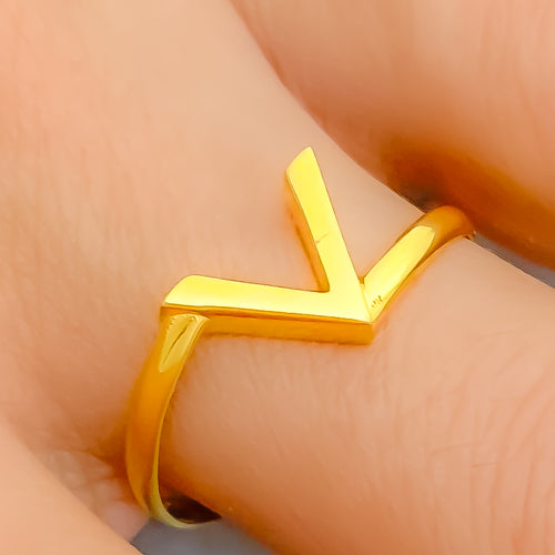 Dainty Delicate V Shaped 21K Gold Ring 