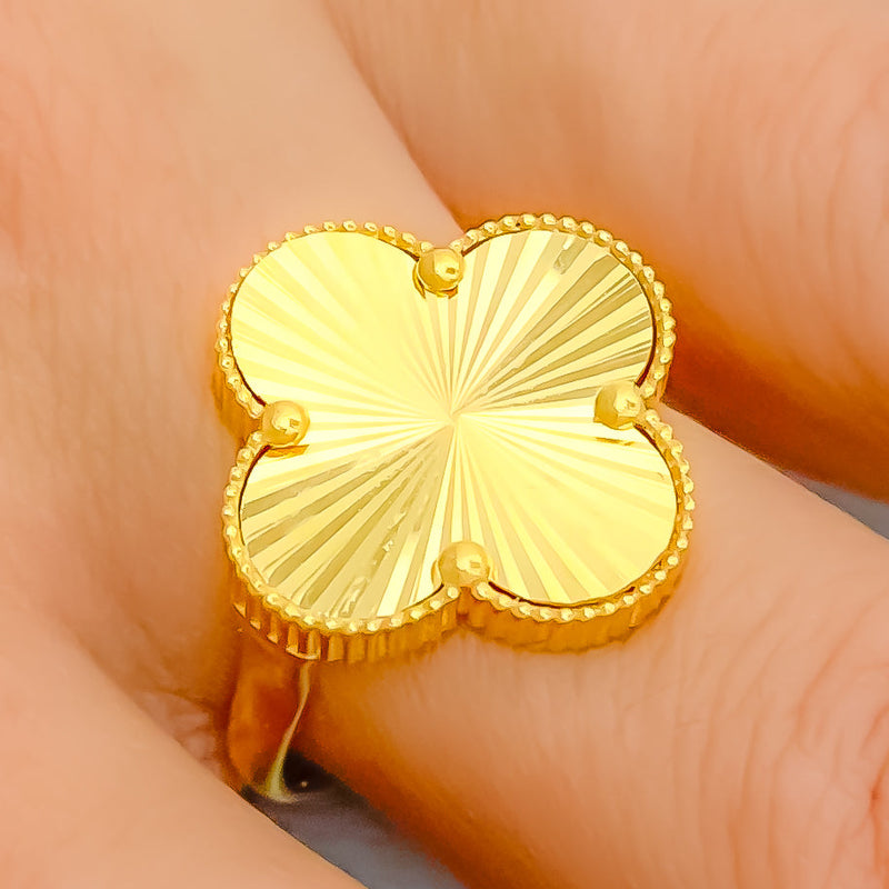 Reflective Clover 21K Gold Ring 