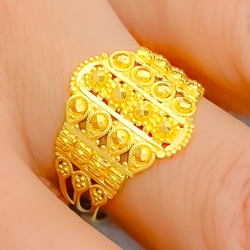 detailed-engraved-22k-gold-ring