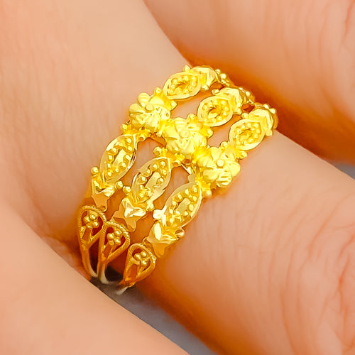 timeless-fancy-22k-gold-ring