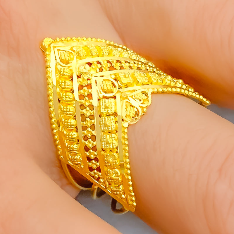 opulent-lush-22k-gold-ring