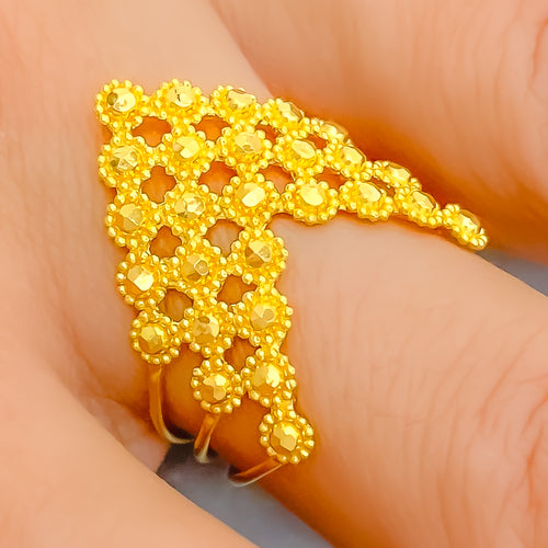 radiant-glistening-22k-gold-ring