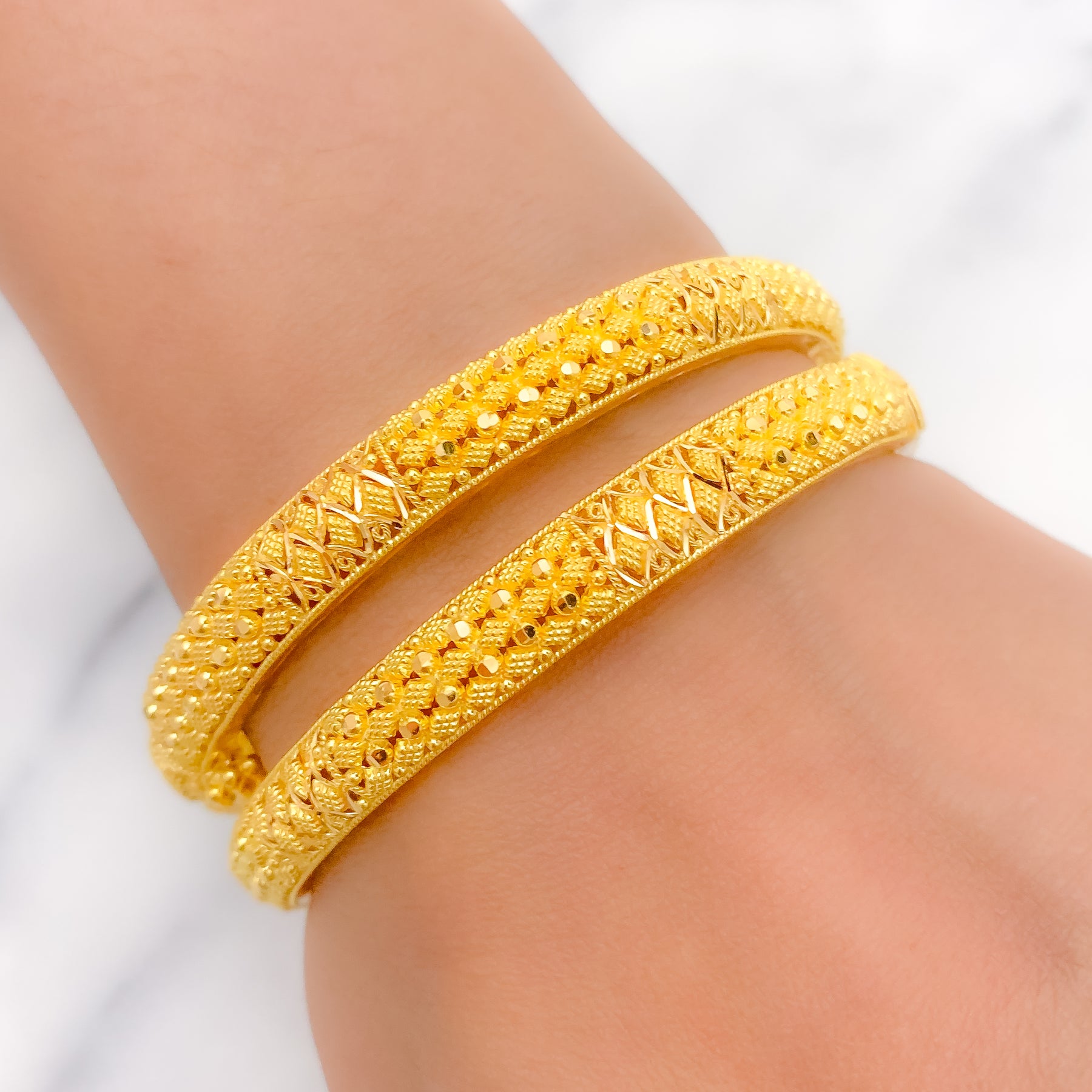 Classic Thin Bangle Pair – Andaaz Jewelers