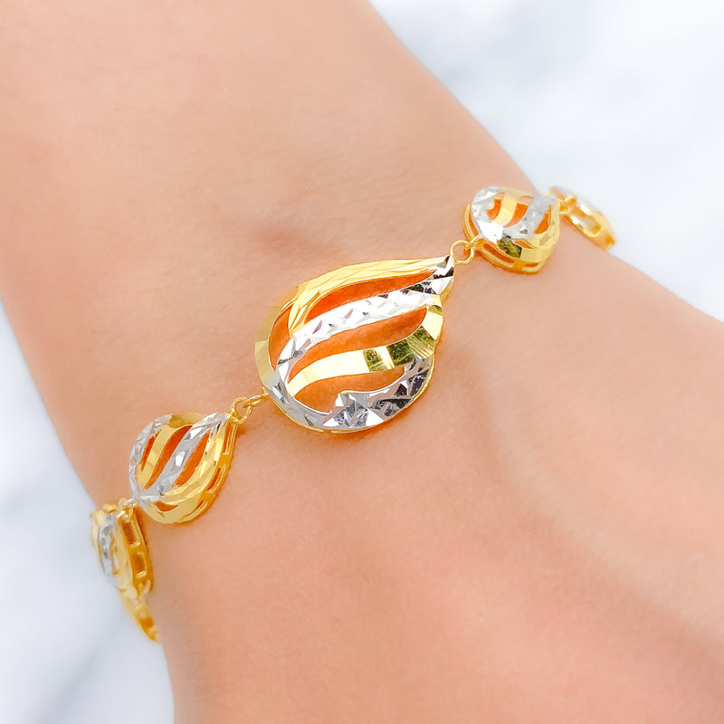 Classic Glistening 22k Gold Bracelet