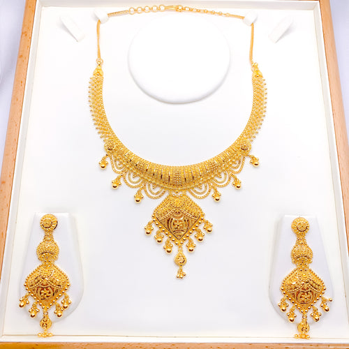Elegant Hanging Necklace Set