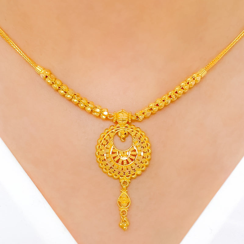 Dainty Chand 22k Gold Necklace Set