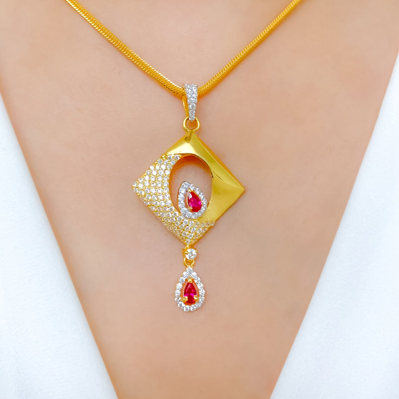 Dressy Diamond-Shaped Pendant Set