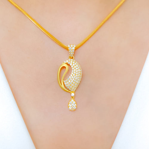 Classy Asymmetrical Pendant Set