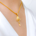 Lightweight Modern 22k Gold Pendant Set