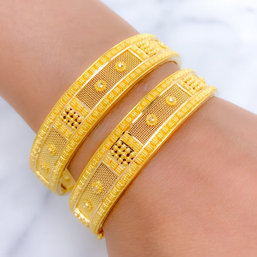 Graceful Netted Bangle 22k Gold Pair