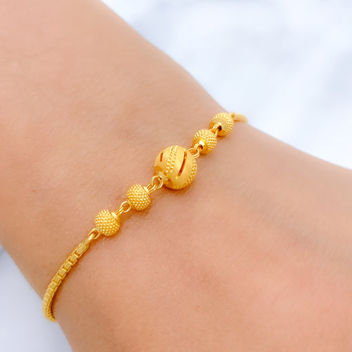 Graceful Shiny 22k Gold Bracelet