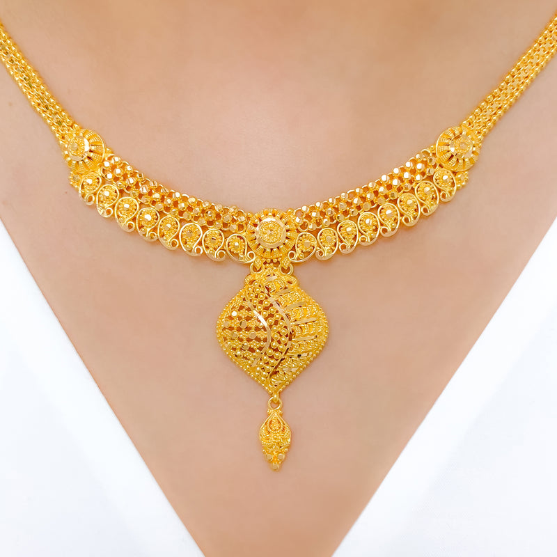 Refined Elegant 22k Gold Necklace Set