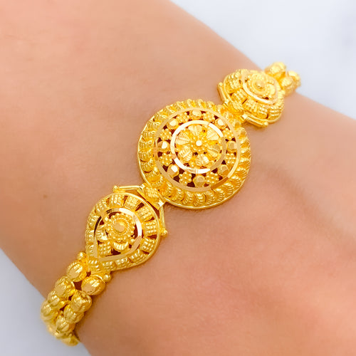 Chic Flower 22k Gold Bracelet