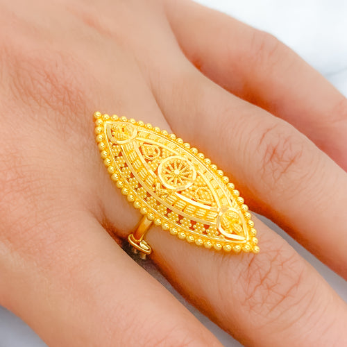 Chic Elongated Ring