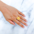 Reflective Spoke Lined 22k Gold Ring