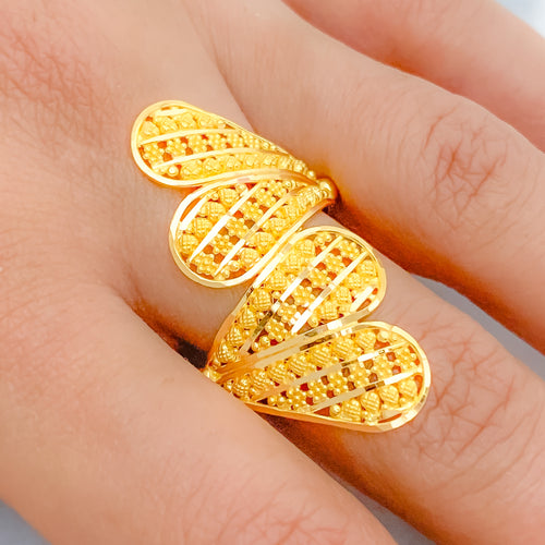 Fancy Glossy Fanned 22k Gold Ring