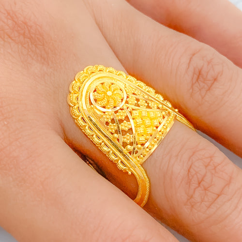 Large Vanki 22k Gold Ring