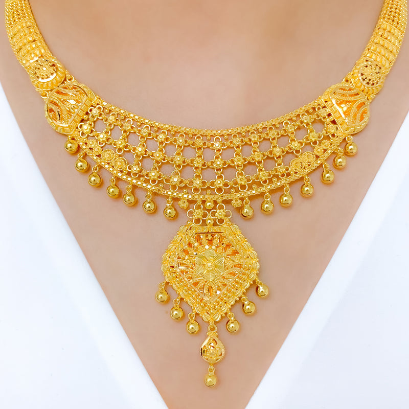 Magnificent Flower Accented Gold Set