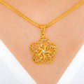 Glistening Flower 22k Gold Pendant Set