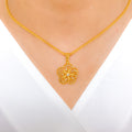 Glistening Flower 22k Gold Pendant Set