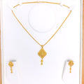 Dainty Reflective Pendant 22k Gold Set