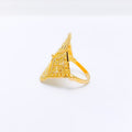 Stunning Netted Gold Ring