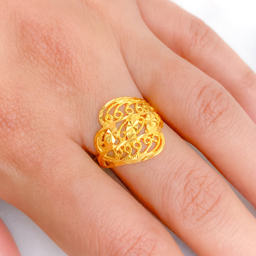 Chic Lightweight Ring