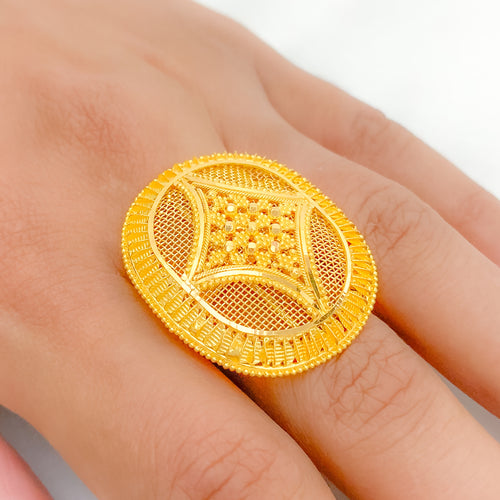 Beautiful Netted 22k Gold Ring