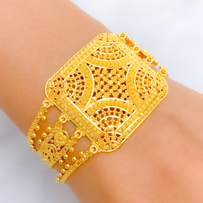 Impressive Rangoli Accented Bracelet