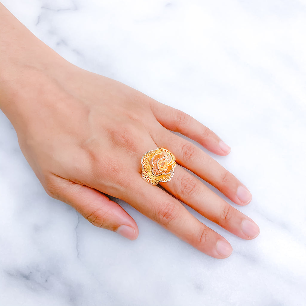 Contemporary Three-Tone Rose Ring – Andaaz Jewelers