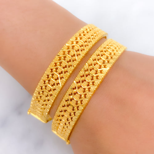 Trendy Floral Bangle 22k Gold Pair