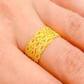 Trendy Marquise Link 22k Gold Band