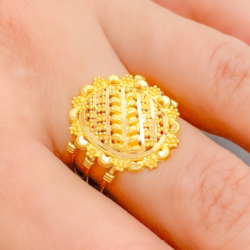 Exquisite Palatial 22k Gold Ring