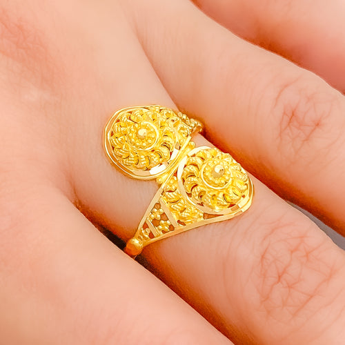 Floral Curved Lightweight 22k Gold Ring