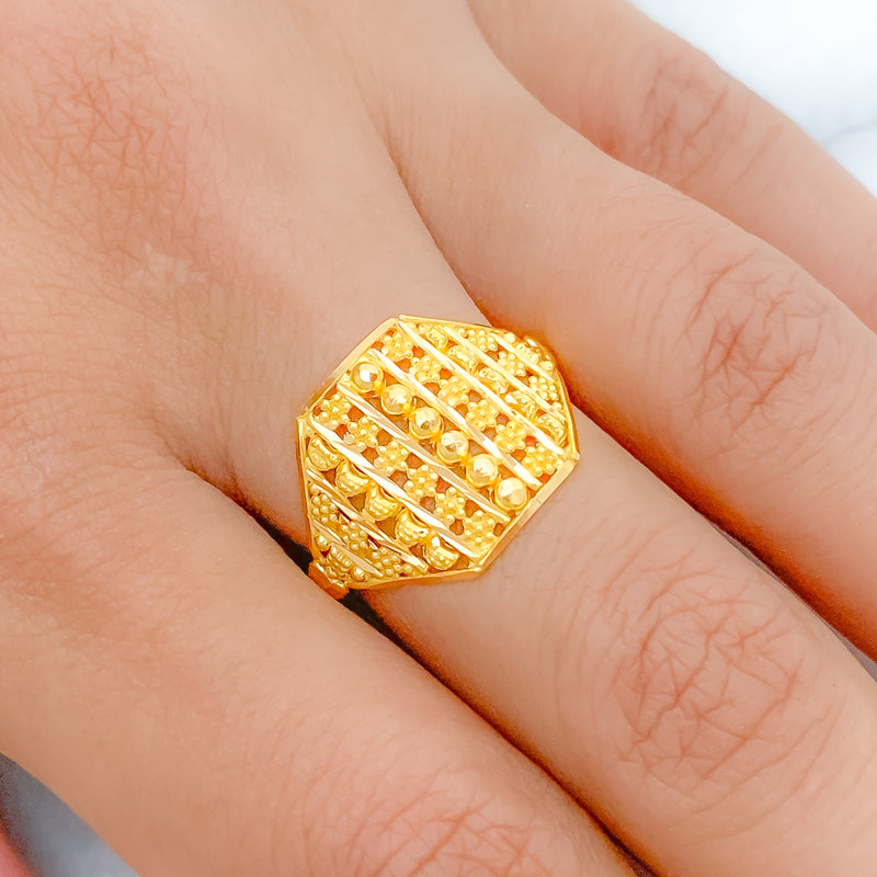 Tasteful Geometric 22k Gold Ring